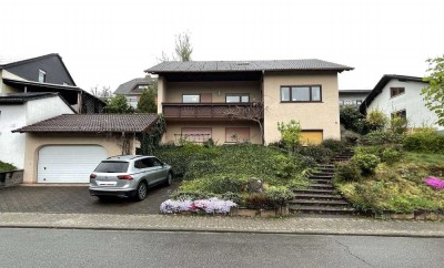 Freistehendes Einfamilienhaus mit ELW in Wallhalben
