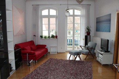 Großzügige 5-Zimmer-Altbauwohnung mit Balkon und Einbauküche in Bamberg