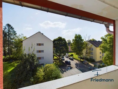 Trier-Süd: helle, gepflegte 4ZKB-Wohnung mit Balkon und Garage