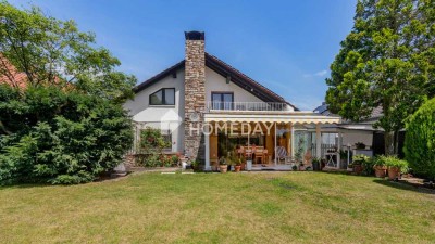 Ein Haus für Visionäre: 180 qm Wohnfläche, großzügiges Grundstück, Wintergarten & Gartenparadies