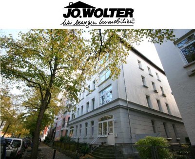 Östliches Ringgebiet- Schöne Dachgeschoss Wohnung mit alten Balken