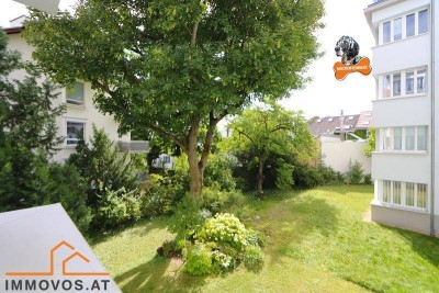 Komplette Grünruhelage im Gersthofer Cottage: Sehr feine 2 Zimmer Altbauwohnung mit Balkon-Option