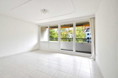 Helles und gemütliches 1-Zimmer-Apartment mit ruhiger Süd-Ost-Loggia in Giesing / München