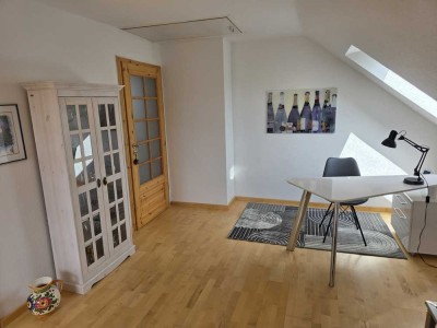 Moderne neue Wohnung vollmöbliert auf Zeit