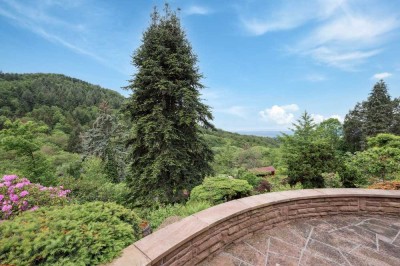 Modernes Einfamilienhaus mit traumhafter Aussicht in ruhiger Lage