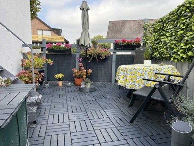 Ruhige, gut geschnittene 2-Zimmer-Wohnung mit großem Balkon