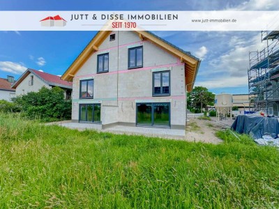 Neubau: hochwertige, energieeffiziente Doppelhaushälfte mit Garten in Bietigheim