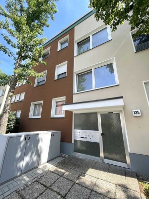 Erstbezug nach Sanierung! 2,5-Zimmer-Wohnung mit großem Balkon in Essen Heisingen