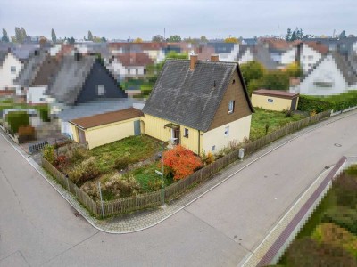 Älteres Einfamilienhaus auf tollem Eckgrundstück in Gaimersheim | Mittlere Heide