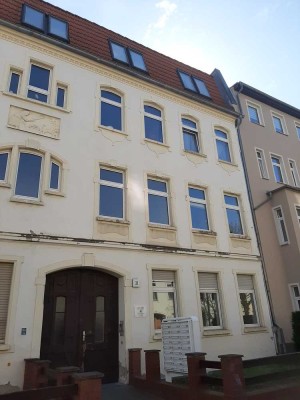 ***Wohnen im Altbau*** Living in an old building