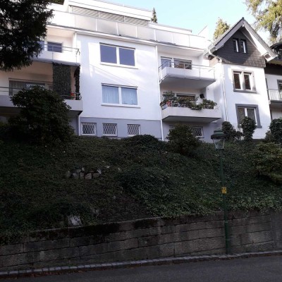 Saniert mit Balkon nah am Zentrum: attraktive 2,5-Zimmer-Wohnung in Baden-Baden