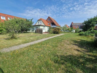 Ferienhaus auf großem Grundstück im Herzen von Langeoog