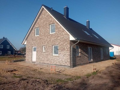 Doppelhaushälfte in Averlak schlüsselfertig zu verkaufen