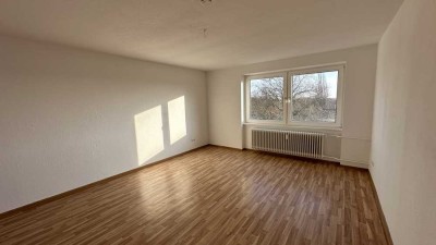 Erstbezug nach Renovierung - Helle Wohnung mit effizienter Aufteilung