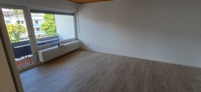 Helle 3-Zimmer-Wohnung mit Balkon in Usingen