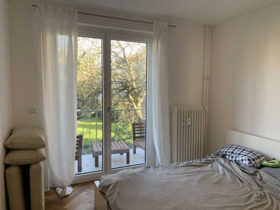 Bessungen/Orangerie: Gemütliche helle 2-Zi.-Whg. mit Parkettboden, EBK u. Balkon