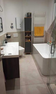 ++TOP provisonsfrei++NEU renoviertes 8 Familienhaus++VollWS++neue Heizung++Dach++Fenster