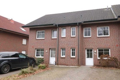 Familiengerechtes, schönes Reihenendhaus mit Terrasse und Garten
