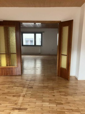 Gepflegte 3-Zimmer-Wohnung mit Garage in Saarbrücken