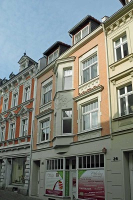 // 2 Zimmer mit Balkon im Herzen von Wurzen // EBK mgl. // Bezug ab Oktober mgl. //