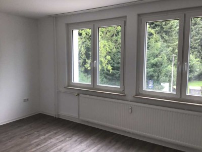 Helle und weitläufige 3-Zimmer-Wohnung mit Balkon