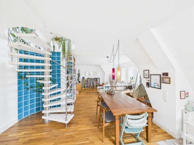 Highlight. Exklusive Maisonette Wohnung mit viel Platz & Panoramaambiente in Top-Lage von Stuttgart.