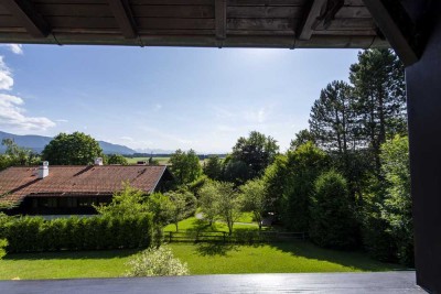 TOP-Lage mit Berg- und Weitblick! Edle Liegenschaft mit 1.900 m² Grund - weitere Bebauung möglich!