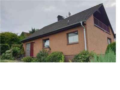 Einfamilienhaus mit Aussicht im schönen Habichtswald