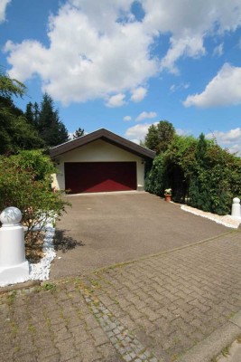 Architektenhaus freistehend mit offener Galerie, offenem Kamin!