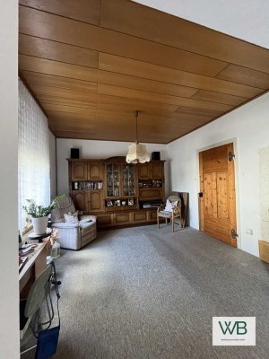 Doppelhaushälfte mit Bauland im Ortskern von Ehmen