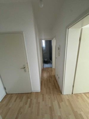 Helle 2-Zimmer-Wohnung in Stuttgart-Süd zu vermieten - ideal für Paare, Singles oder eine WG