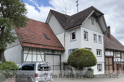Familienidyll mit Geschichte – großzügiges Wohnhaus mit ELW in Freudenstadt-Wittlensweiler