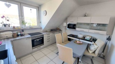 Troisdorf - Spich! Raumwunder 2 Zi.- DG - Whg. mit Einbauküche, ideal für Single