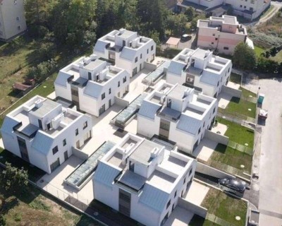 Letzte Einheit! Luxus-Doppelhaus mit Tiefgarage, Keller, Dachterrasse &amp; Smart-Home - auf Eigengrund!