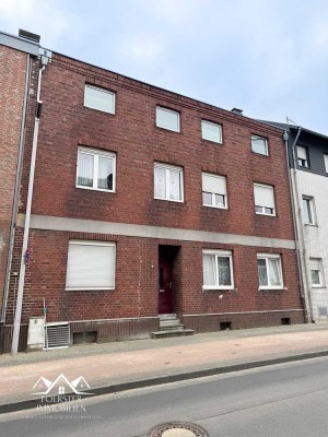 Sanierungsbedürftiges Mehrfamilienhaus zu verkaufen