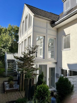 Ruhige Lage, 5 Zi., 113 m2, Wintergarten, Garage
