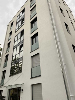 WG Zimmer 15 qm plus 11 qm anteilige Nutzung in 5er WG 118 qm, möbliert