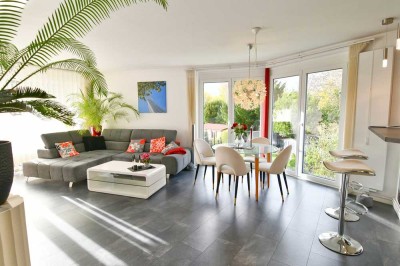 Schöne Wohnung mit 1a Infrastruktur + 2 TG Plätze