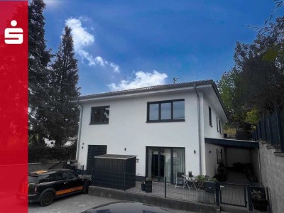 Neuwertiges 2-Familienwohnhaus in hochwertiger Qualität!