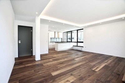 GROßZÜGIG WOHNEN UND ARBEITEN UNTER EINEM DACH  (VERMIETUNG NUR AN SELBSTÄNDIGE)