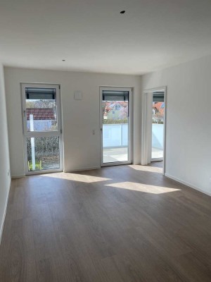Geschmackvolle, neuwertige 1-Zimmer-Wohnung mit gehobener Innenausstattung mit EBK in Burghausen