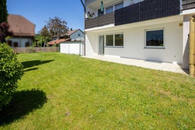 Sonnige 2-Zimmer-Wohnung mit Garten, Terrasse und Garage in ruhiger Wohnlage