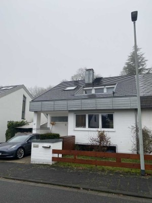 Gepflegtes Einfamilienhaus mit Garten in Waldrandlage