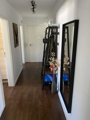 Möblierte 2-Zimmer-Wohnung mit Balkon, Einbauküche und Garage in Stuttgart-Plieningen