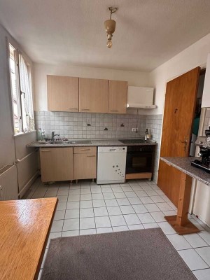 Vollständig renovierte Wohnung mit drei Zimmern und Einbauküche in Schwäbisch Gmünd