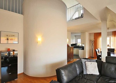 Luxuriöse 5 Zi. Maisonette-Wohnung nahe Innenstadt (teilmöbliert)
