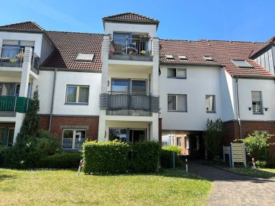 Stilvolle, gepflegte 2,5-Zimmer-Wohnung mit geh. Innenausstattung mit Balkon und EBK in Duisburg