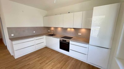 Erstbezug: Moderne 3-Zimmer-Wohnung mit Spreeblick
