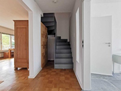 Stilvolle 4,5-Zimmer-Wohnung mit Balkon und Garten in Refrath