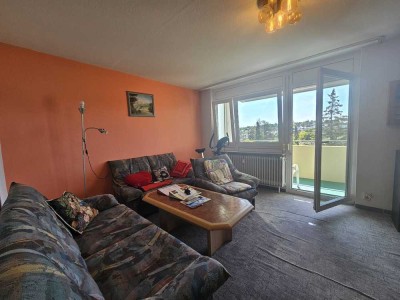 Nahezu seniorengerechtes Wohnen! 
Dreieinhalbzimmerwohnung mit TG-Stellplatz in LB - Hoheneck.